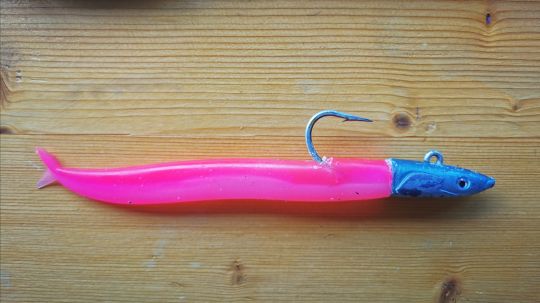 Le crazy sand eel en coloris rose ne laisse pas indifférent les thons rouges