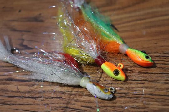 Le bucktail jig est un leurre très efficace pour pêcher le peacock bass.