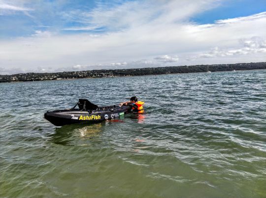 Apprendre à remonter seul sur son kayak