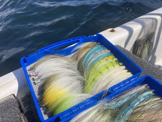 Une large sélection de mouches permet de trouver la taille et le coloris du jour ou du moment