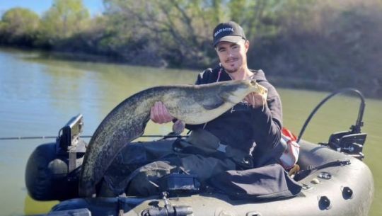 Pêcher le silure au clonk teaser