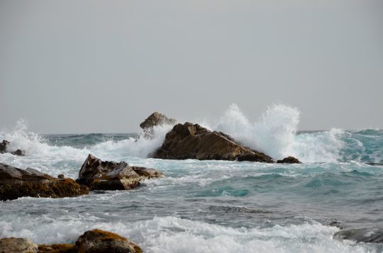 Une mer remplie d'écume