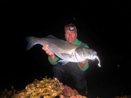 Prendre un poisson de nuit provoque des sensations uniques.