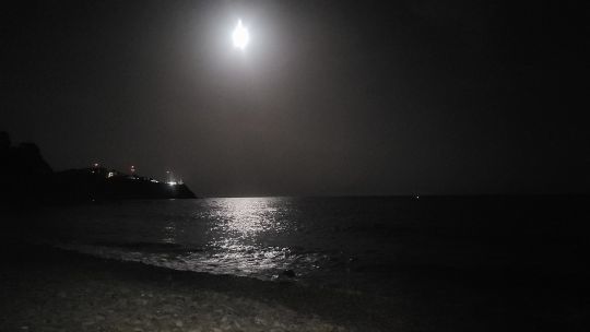 Lune et mar&eacute;e