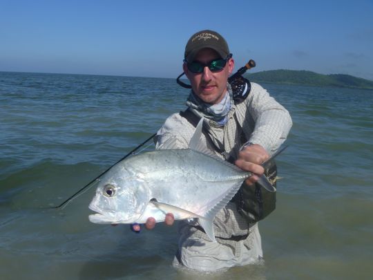 Ma premi&egrave;re carangue ignobilis a &eacute;t&eacute; une belle surprise m&ecirc;me si elle est de taille tr&egrave;s modeste, c'est un beau poisson &agrave; prendre &agrave; la mouche