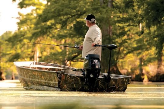 Attacher un moteur &eacute;lectrique sur un support vertical est le plus commun.