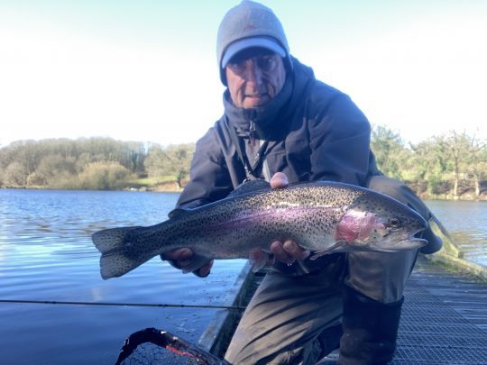 En variant les techniques sur chaque poste je trouverai quelques poissons sur chaque ponton