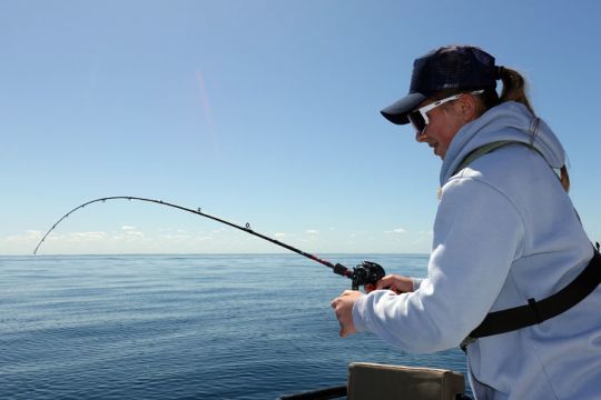 Les p&ecirc;cheurs et p&ecirc;cheuses de 16 ans et plus sont concern&eacute;s