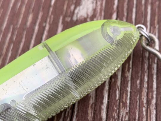 Une bille aide au lancer.