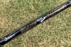 La snake charmer ne charme pas que les serpents !