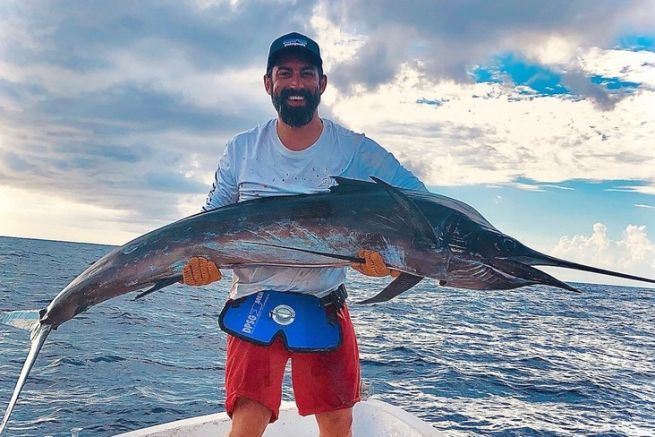 Jean-Baptiste Grillon et un superbe espadon voilier.